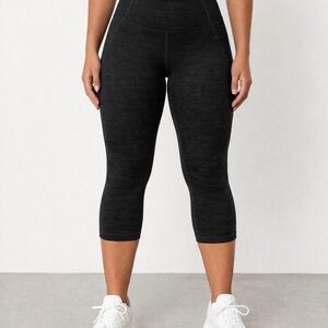 Kuhl Pants Womens L Skulpt Tight Capri Leggings  Athletic Gray Hiking Outdoors